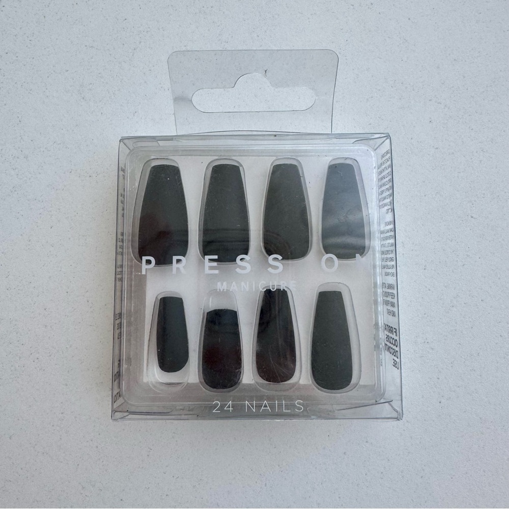 🦋 Free w/Purchase Press On Manicure Black Nail Set